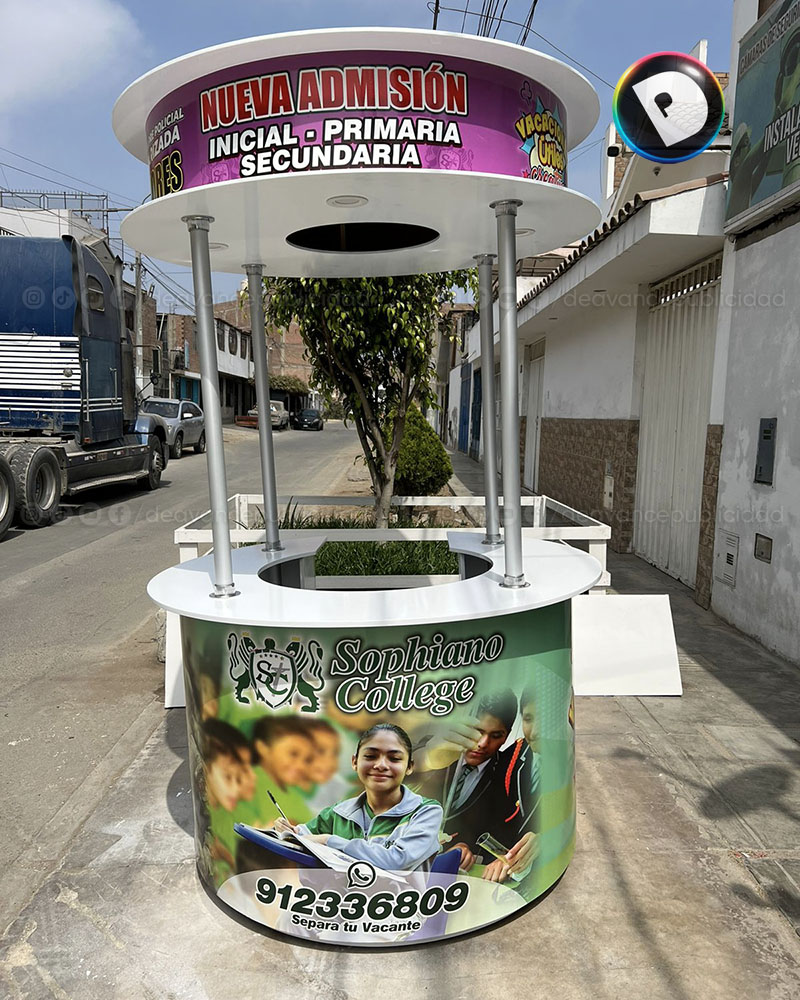 STAND SOPHIANO COLLEGE